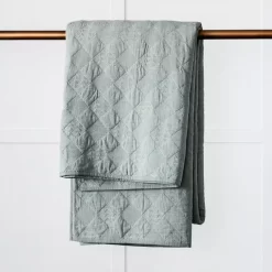 Bishop Coverlet 240x260