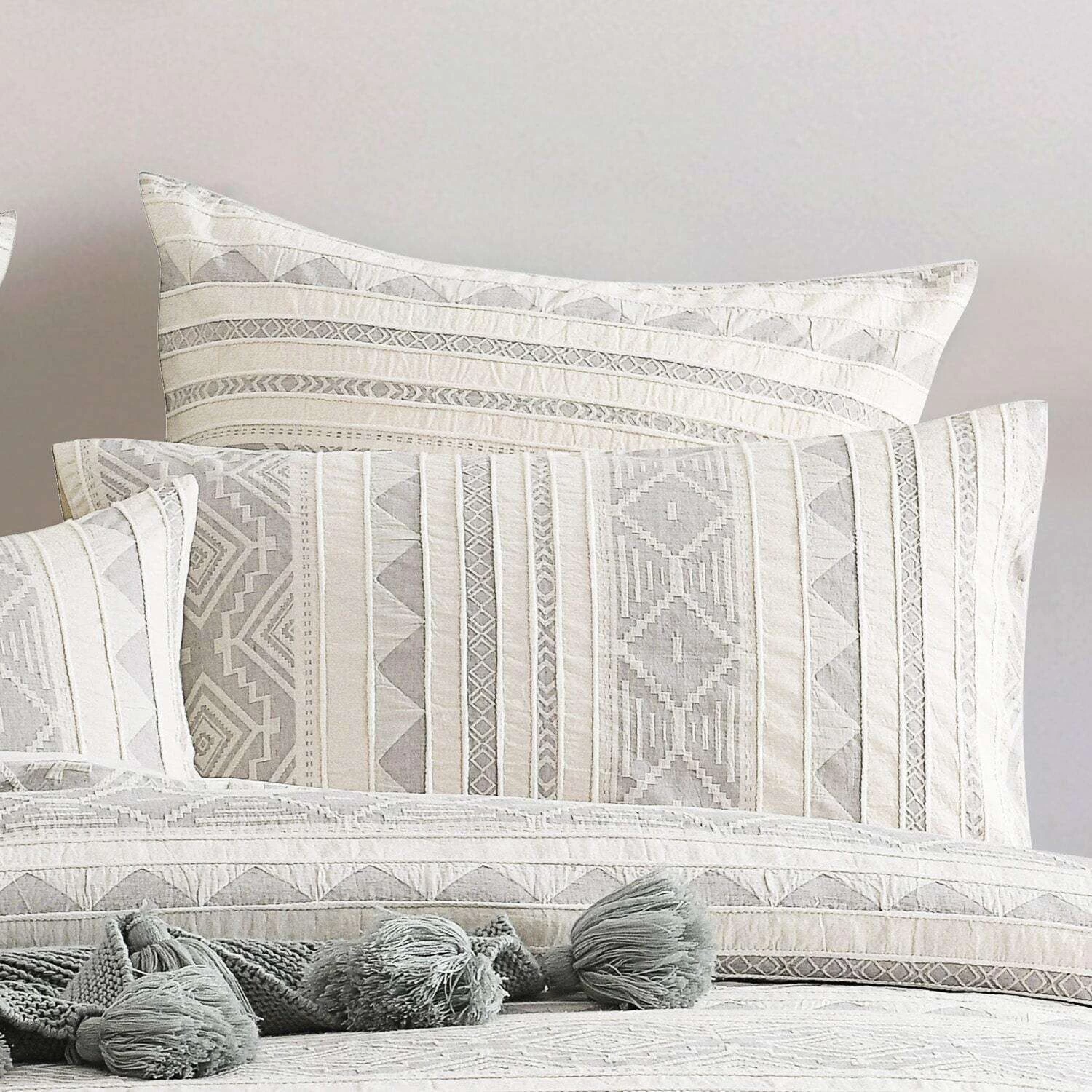 Tristan Quilt Cover Set 2 Tristan Quilt Cover Set - Image 2