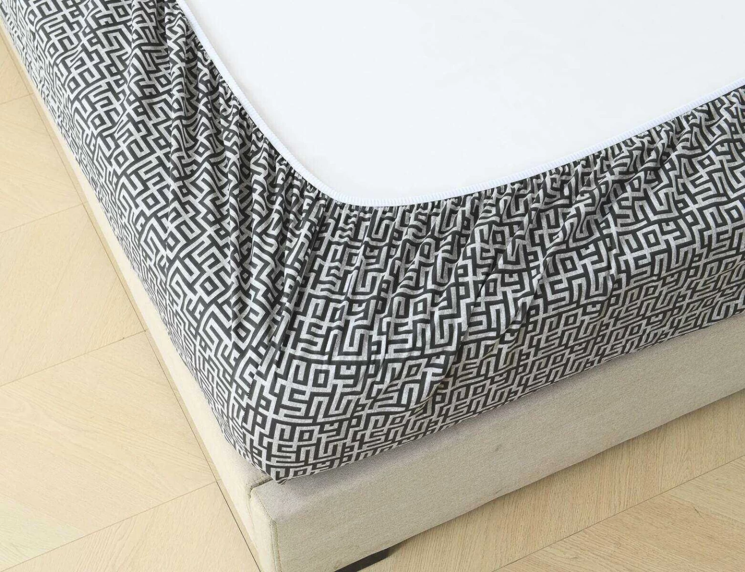 Cassandra Printed Sheet Set 4 Cassandra Printed Sheet Set - Image 4