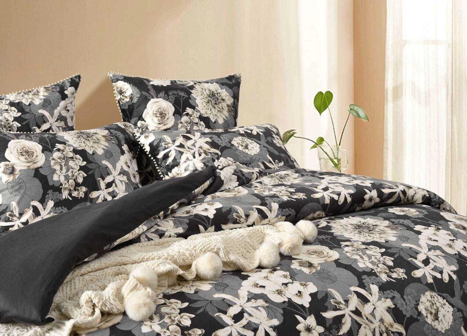 Maize Velvet Quilt Cover Set 2 Maize Velvet Quilt Cover Set - Image 2