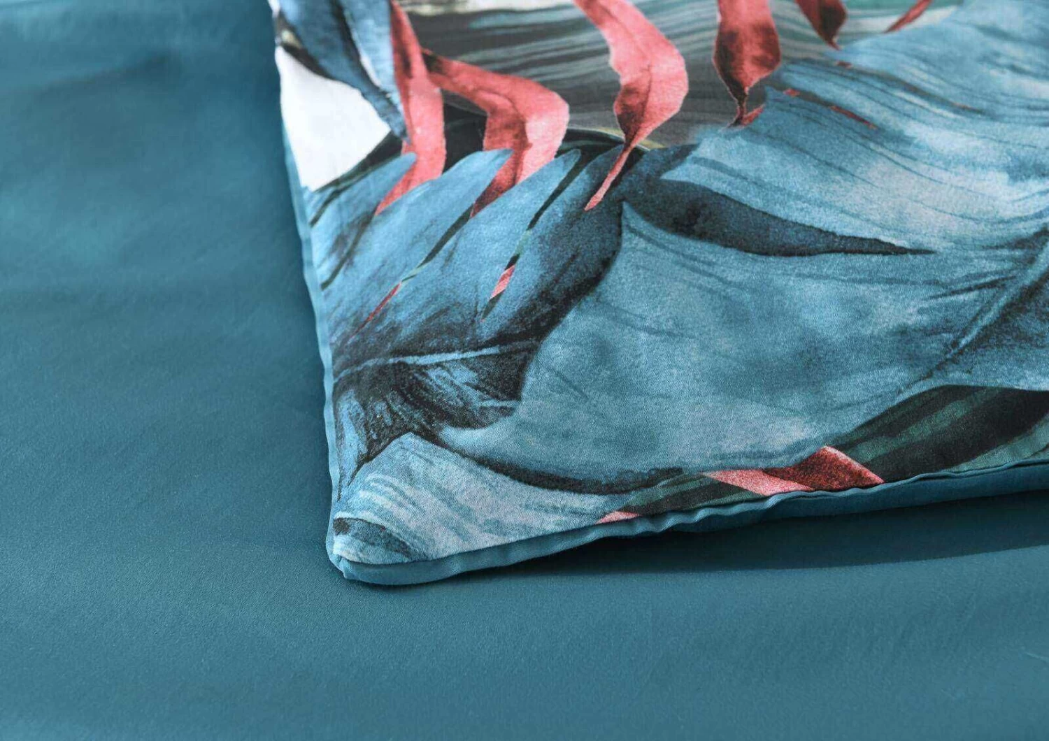 Raven Quilt Cover Set 5 Raven Quilt Cover Set - Image 5