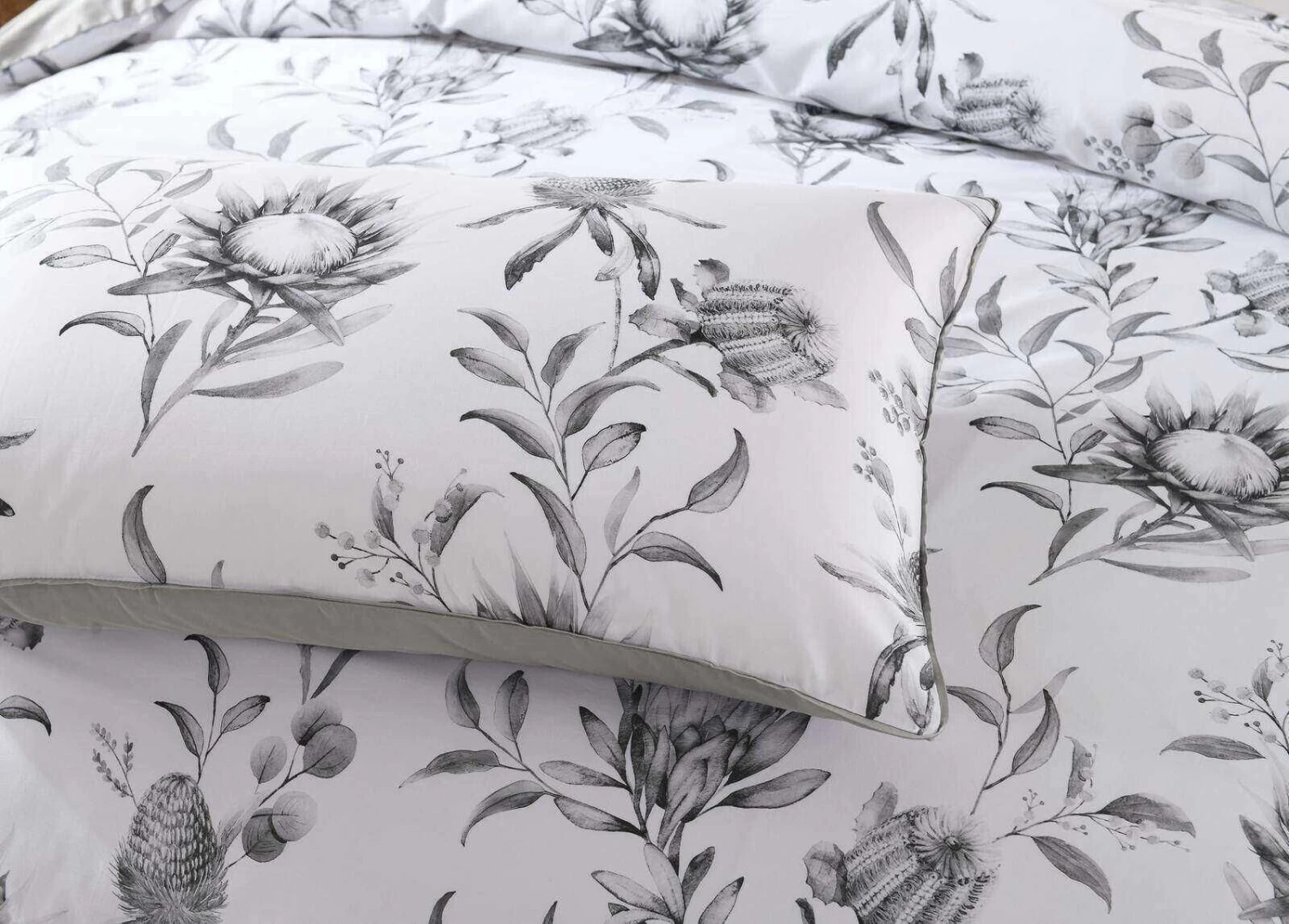 Rhodes Quilt Cover Set 4 Rhodes Quilt Cover Set - Image 4